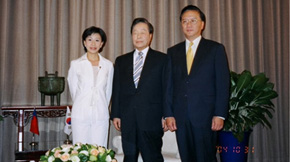 2003 年梁欣如入圍「卓越新聞獎」國際新聞報導獎